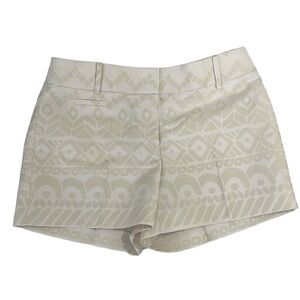 Ann Taylor LOFT cream (off white on off white) Aztec print shorts.  Size 4. NWT‎